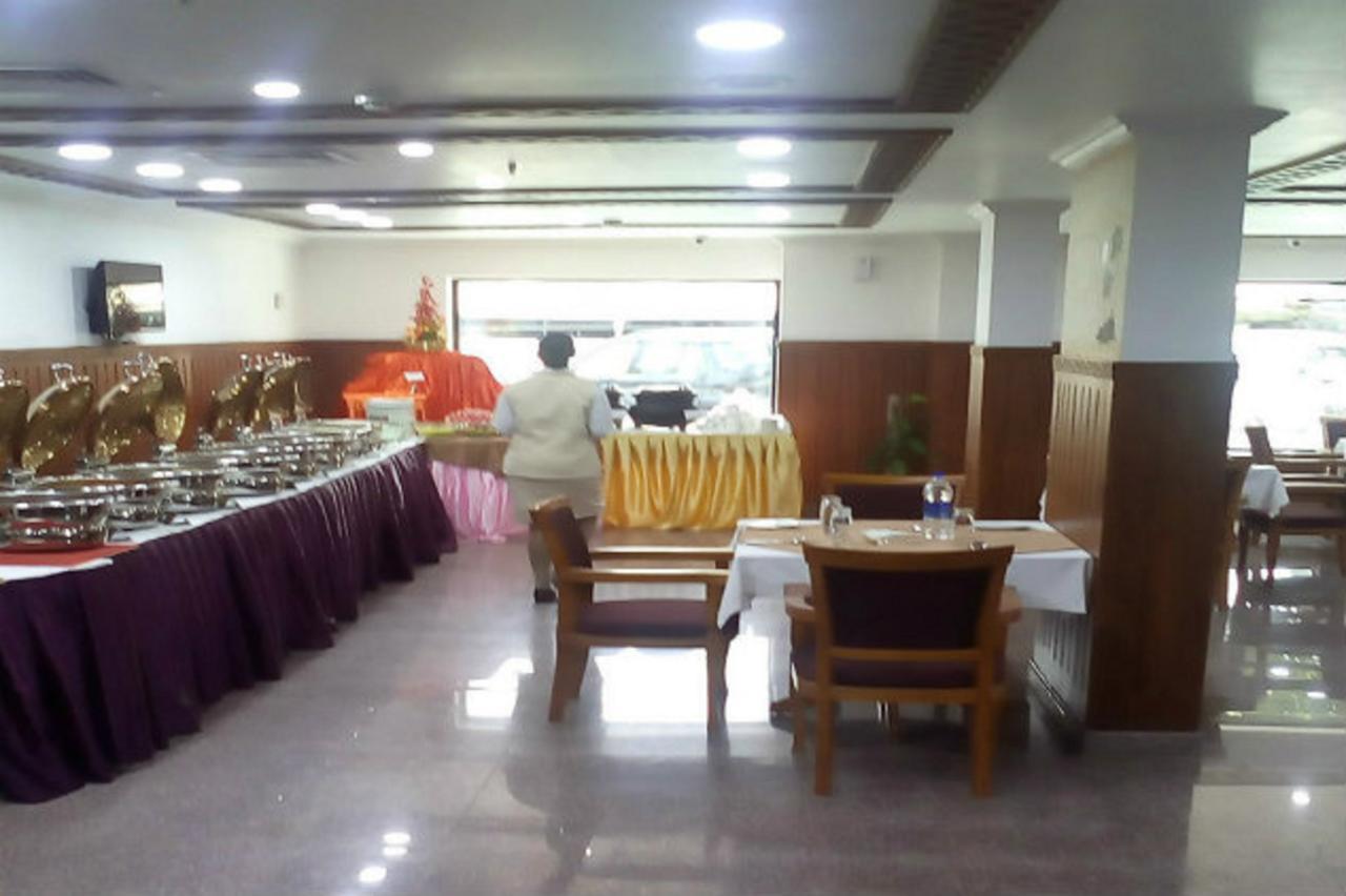 Hotel Sps Kingsway Thiruvananthapuram Zewnętrze zdjęcie